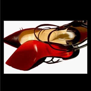 Christian Louboutin Shiny Nappa Black Suzanna Ankle Strap Heels 100mm size 41.